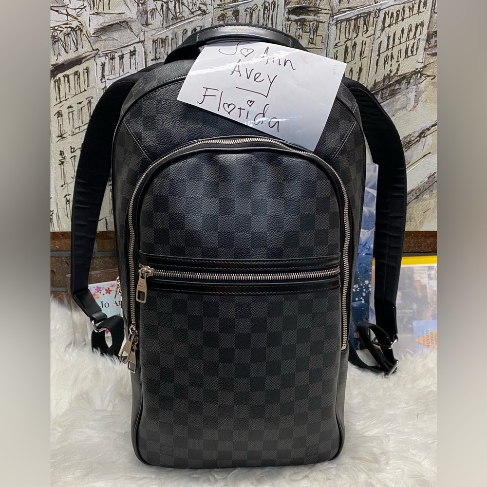 💕💕💕SOLD💕💕💕

🤩MICHAEL NM BACKPACK GRAPHITE🤩